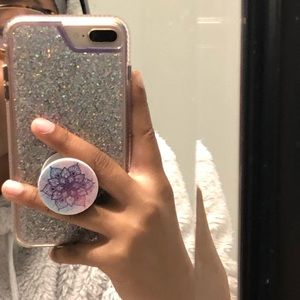 Detailed popsoket, glitter case